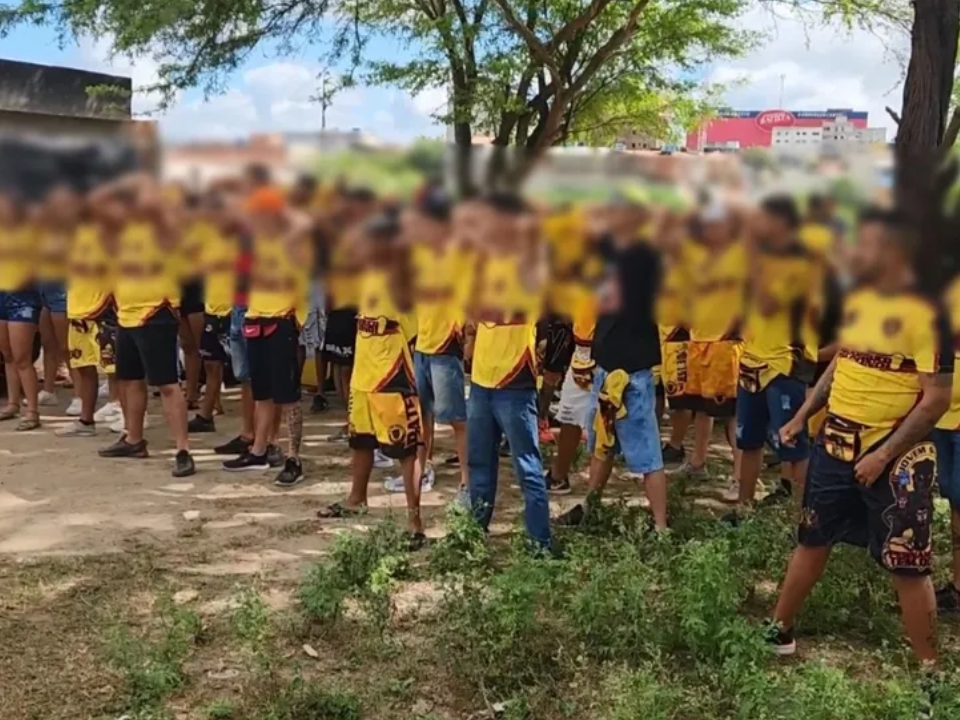 Torcida jovem foi desarticulada em Caruaru — Foto: Caruaru no Face